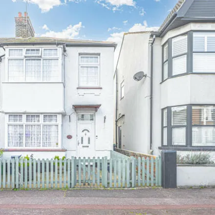Buy this 3 bed house on Lymington Avenue in Leigh on Sea, SS9 2HA