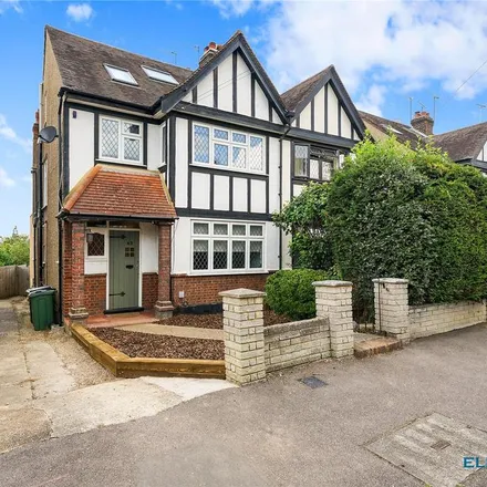 Rent this 4 bed house on Woodberry Way in London, E4 7DX