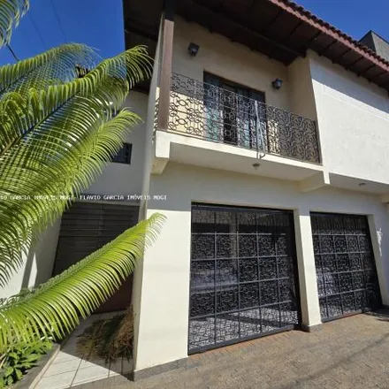 Buy this 3 bed house on Rua Francisca de Souza in Jardim Universo, Mogi das Cruzes - SP