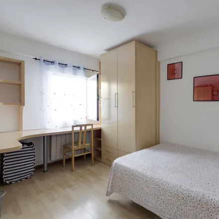 Rent this 3 bed room on BeckFloor in Calle de San Germán, 28020 Madrid