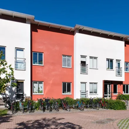 Rent this 1 bed apartment on Kaptensgatan 4 in 582 14 Linköping, Sweden