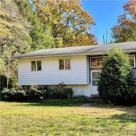 Buy this 3 bed house on 9 Woodland Drive in Salem, CT 06420