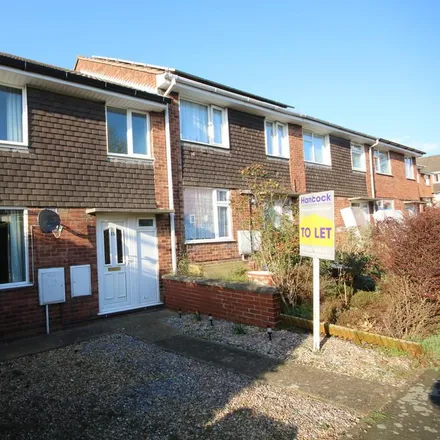Rent this 3 bed townhouse on Wren Close in Melton Mowbray, LE13 0QE