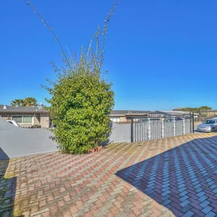 Image 2 - 1674 Harding Street, Del Monte Heights, Seaside, CA 93955, USA - House for sale