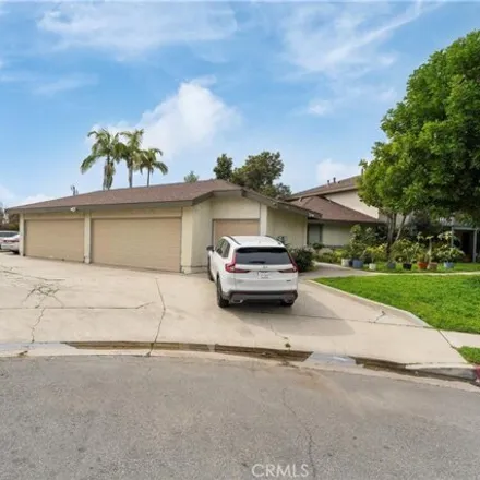 Image 8 - 3745 West Savanna Street, Anaheim, CA 92804, USA - House for sale