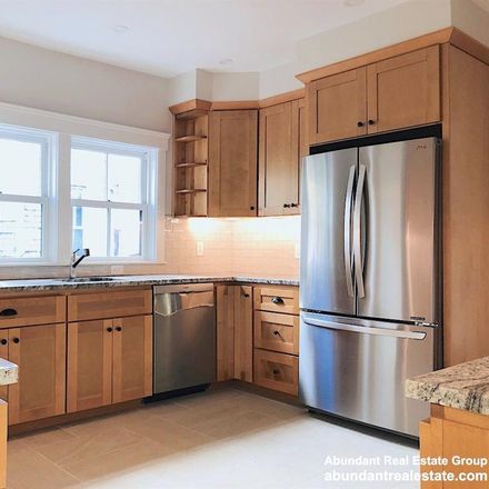 Rent this 1 bed room on 19;23 Creighton Street in Cambridge, MA 02140
