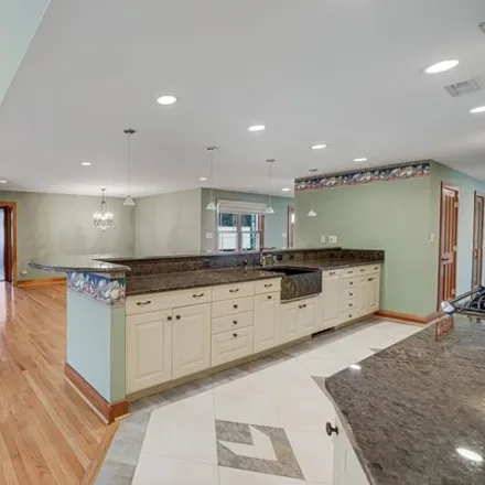 Image 8 - 10915 Crossview Drive, Fairfax County, VA 22066, USA - House for rent