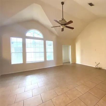 Image 8 - 610 Fairway View Drive, Burleson, TX 76028, USA - House for rent