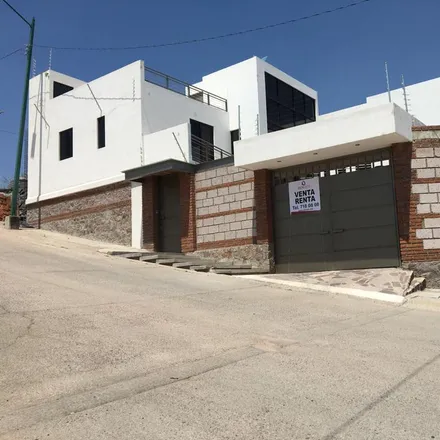 Buy this studio house on Calle Puerto de Palos 123 in Cumbres De Arbide, 37369 León