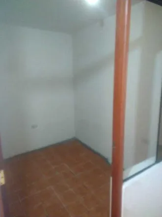 Buy this 6 bed apartment on Jirón Manuel Zalaya in San Juan de Miraflores, Lima Metropolitan Area 15029