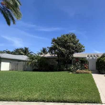 Buy this 4 bed house on Pheasant Drive in Palm Beach County, FL 33447