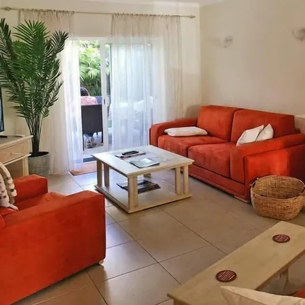 Rent this 2 bed townhouse on Avenida de Portugal in 8500-291 Alvor, Portugal