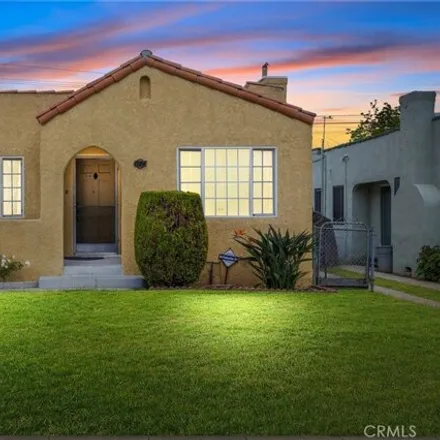 Buy this 2 bed house on 6743 7th Avenue in Los Angeles, CA 90043