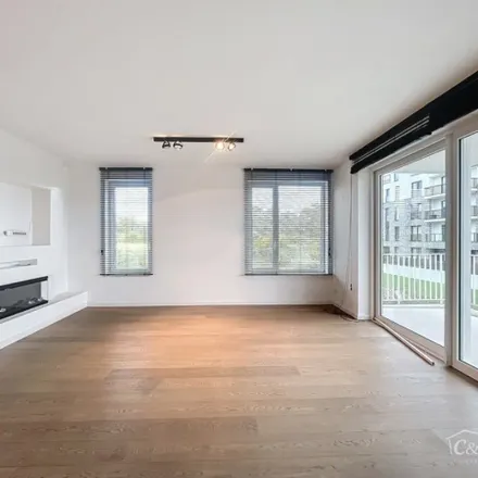 Rent this 3 bed apartment on Schorrezicht in Kapelstraat 90;92;94;96, 2850 Boom