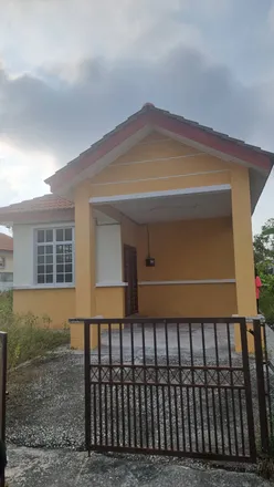 Rent this 3 bed apartment on Solok Rajawali 7 in South Homes, 11960 George Town