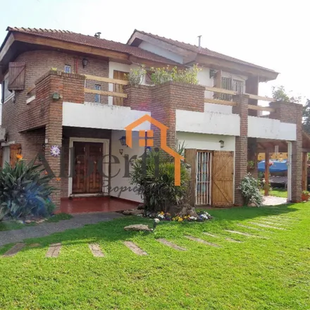 Buy this 3 bed house on América 3853 in Partido de La Matanza, 1753 Villa Luzuriaga