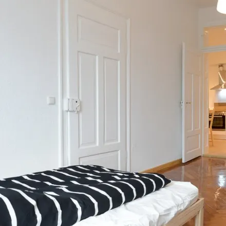 Rent this 5 bed room on Seeriederstraße 8 in 81675 Munich, Germany
