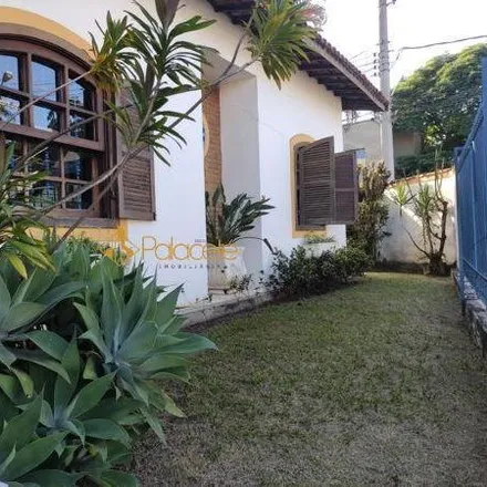 Buy this 3 bed house on Rua Doutor Alfredo Valentini in Centro, Pindamonhangaba - SP