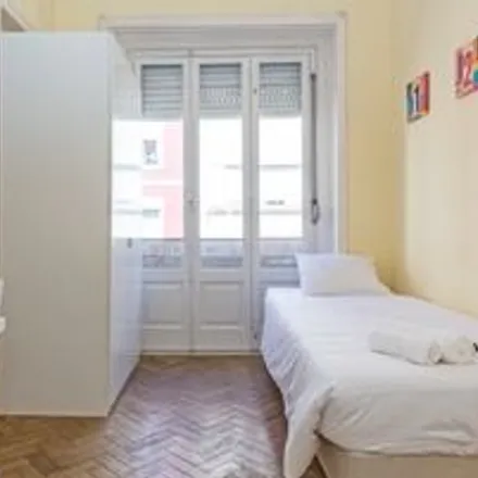 Rent this 16 bed room on Rua de São Félix