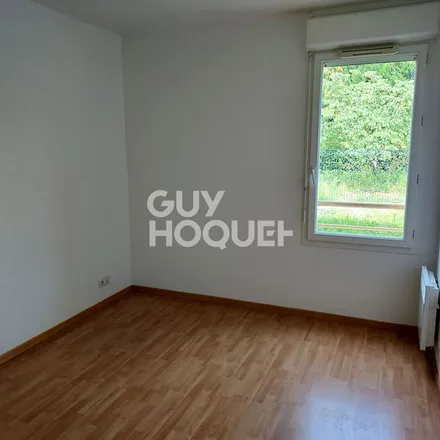 Rent this 3 bed apartment on 3 Rue Pierre Noailles in 33400 Talence, France