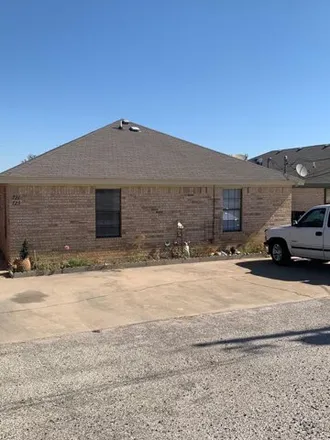 Image 2 - 719 Willowood, Kingsland, Llano County, TX 78639, USA - House for sale