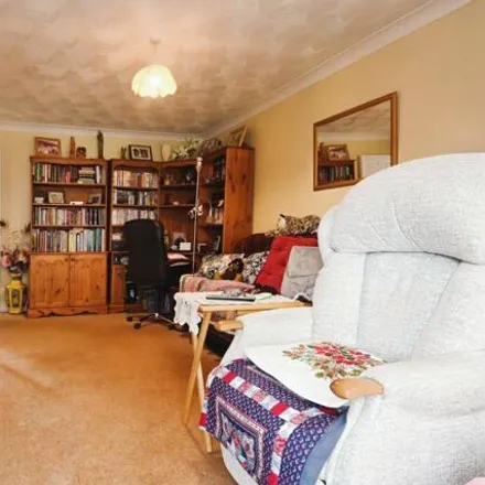 Image 5 - 2 Tern Close, Watton, IP25 6TS, United Kingdom - House for sale