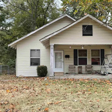 Buy this 3 bed house on 902 West 28th Avenue in Pine Bluff, AR 71603