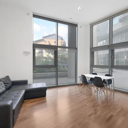 Rent this 1 bed apartment on Bridges Court in London, SW11 3GW