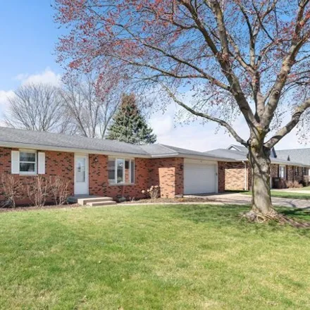 Buy this 3 bed house on 345 South Elm Street in Manteno, Kankakee County