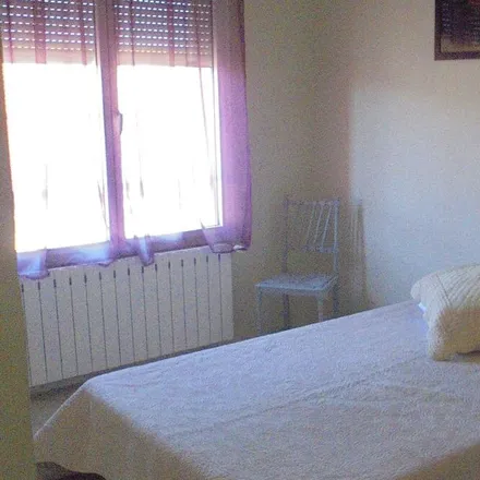 Rent this 3 bed apartment on 34500 Béziers