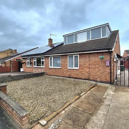 Rent this 3 bed duplex on Dovedale Road in Thurmaston, LE4 8NA