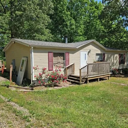 Buy this 2studio house on 26 Keith Lane in Polk County, NC 28722