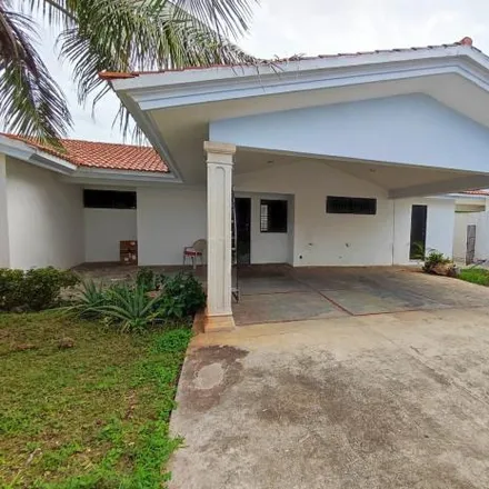 Rent this 3 bed house on Calle 53 in 97119 Mérida, YUC