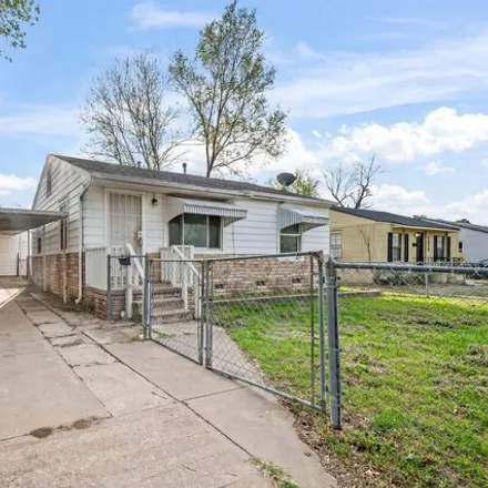 Buy this 2 bed house on 1337 North Urbana Avenue in Tulsa, OK 74115