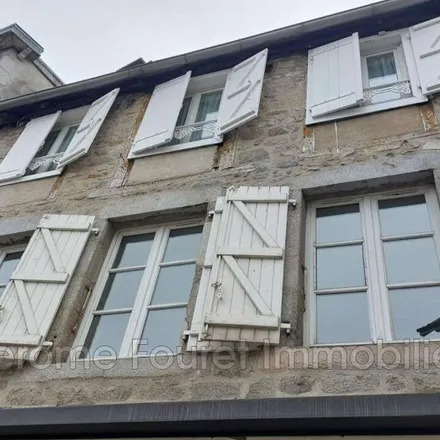 Rent this 3 bed apartment on 2 Avenue Gambetta in 19200 Ussel, France