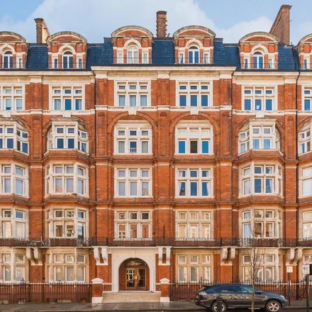 Rent this 2 bed apartment on 24 Palace Court in London, W2 4HU