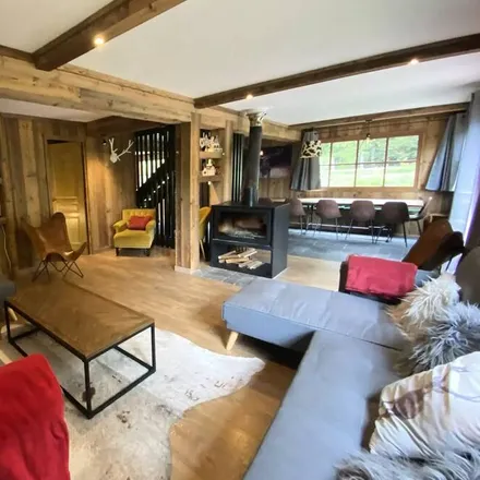 Rent this 6 bed house on 73120 Courchevel