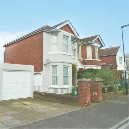 Rent this 1 bed house on 30 Vespasian Road in Southampton, SO18 1AZ