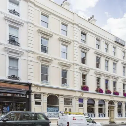 Image 5 - Holland & Barrett, Bedford Street, London, WC2E 9ER, United Kingdom - Room for rent