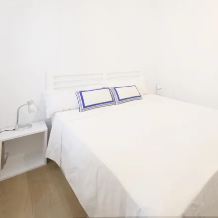 Rent this 1 bed apartment on Madrid in Calle de Núñez Morgado, 4