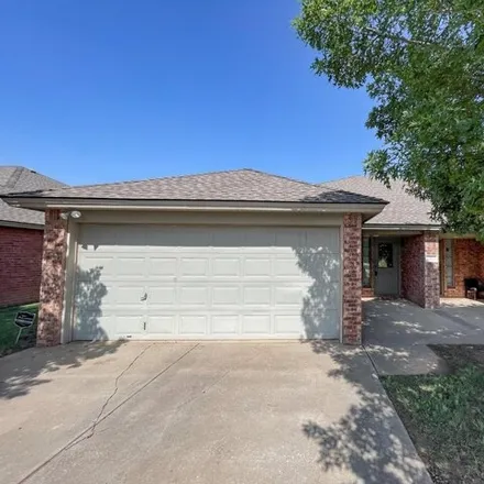 Buy this 6 bed house on 800 North Evanston Avenue in Lubbock, TX 79416