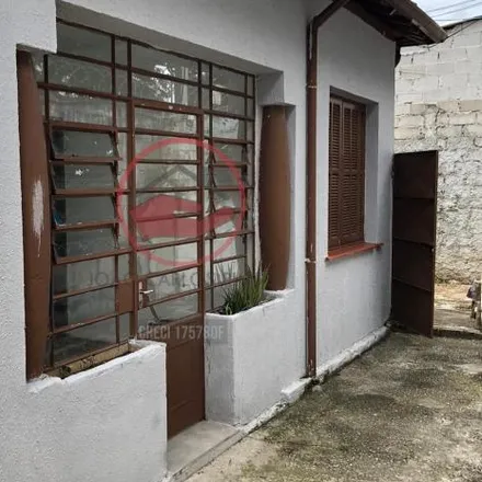 Rent this 2 bed house on Rua Petróleo in Estiva, Taubaté - SP