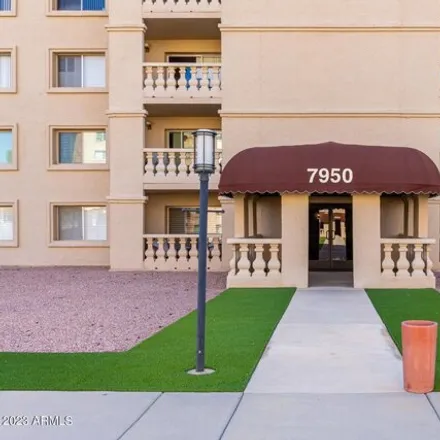 Image 2 - 7950 East Camelback Road, Scottsdale, AZ 85251, USA - Apartment for rent
