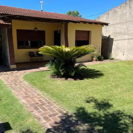 Buy this 3 bed house on Jorge 442 in Adrogué, Argentina