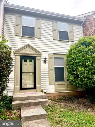 Buy this 3 bed townhouse on 3745 Mazewood Lane in Chantilly, VA 22033