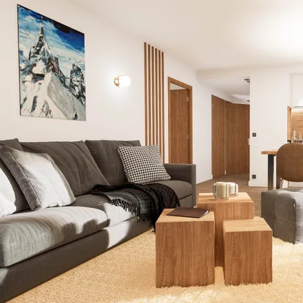 Image 1 - 275 Rue des Allobroges, 74400 Chamonix-Mont-Blanc, France - Apartment for sale