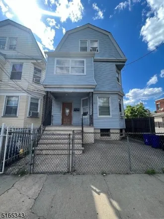 Buy this 8 bed townhouse on 352 North 7th Street in Roseville, Newark