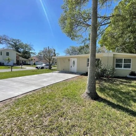 Buy this 3 bed house on 1002 1st Street Southwest in Largo, FL 33770
