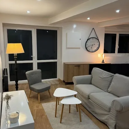 Image 1 - 20 Rue Henri Barbusse, 50130 Cherbourg-en-Cotentin, France - Apartment for rent