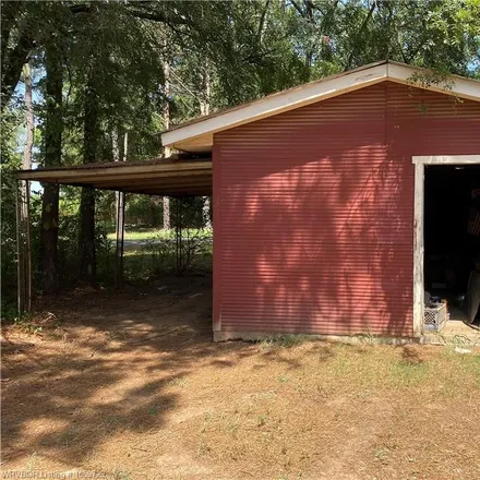 Image 4 - 703 Midland Valley Road, Panama, Le Flore County, OK 74930, USA - House for sale